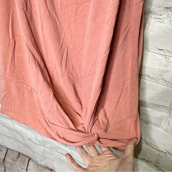 Torrid pink cupro front knit sleeveless tank top - Picture 3 of 9